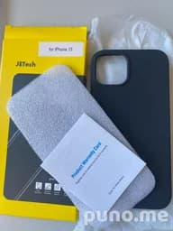 Чехлы для iPhone 13