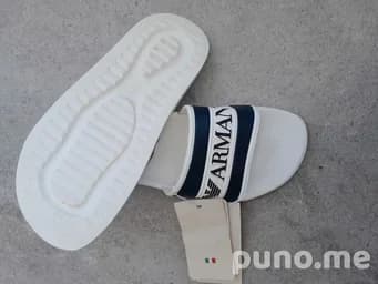 Шлёпанцы Armani 34
