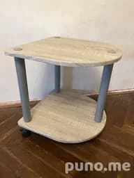 Столик на колесах 40×40 см
