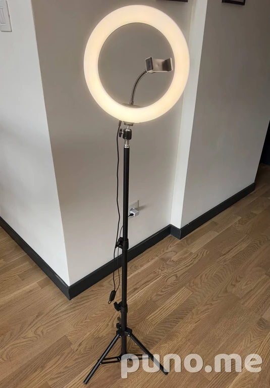 Кольцевая LED-лампа