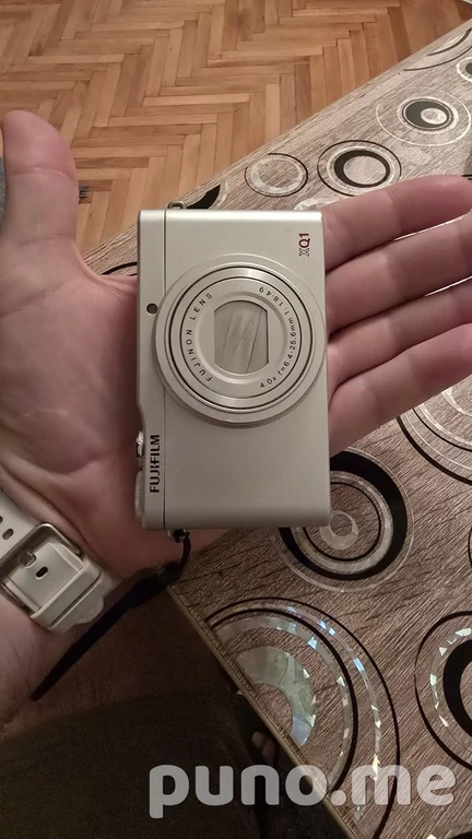 Fujifilm XQ1