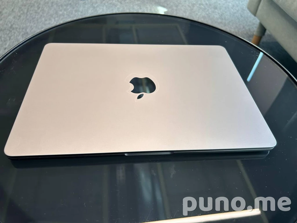MacBook Air M2
