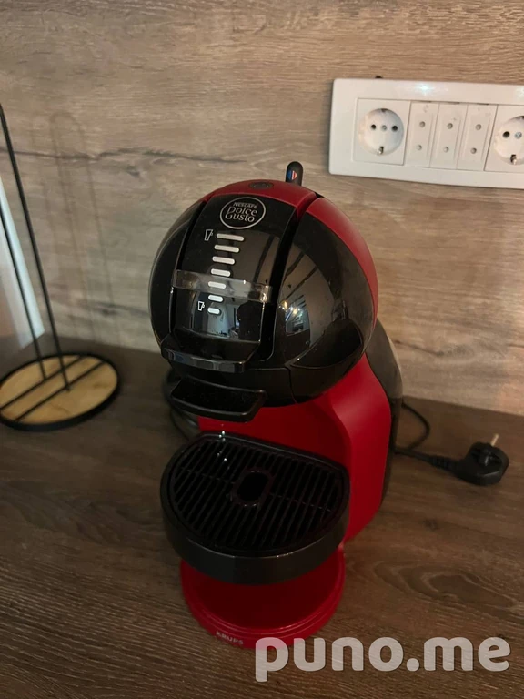 Кофемашина Nescafé Dolce Gusto