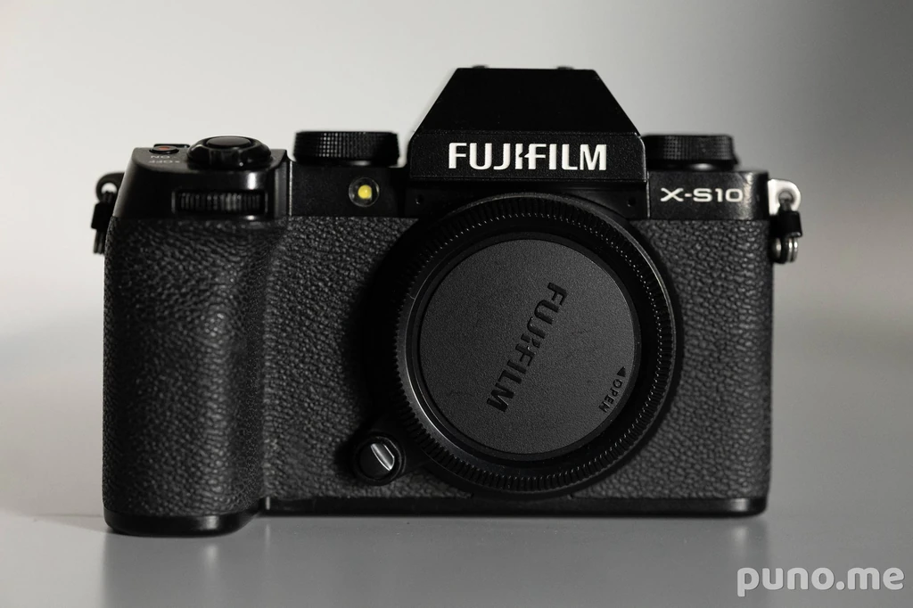 Fujifilm X-S10