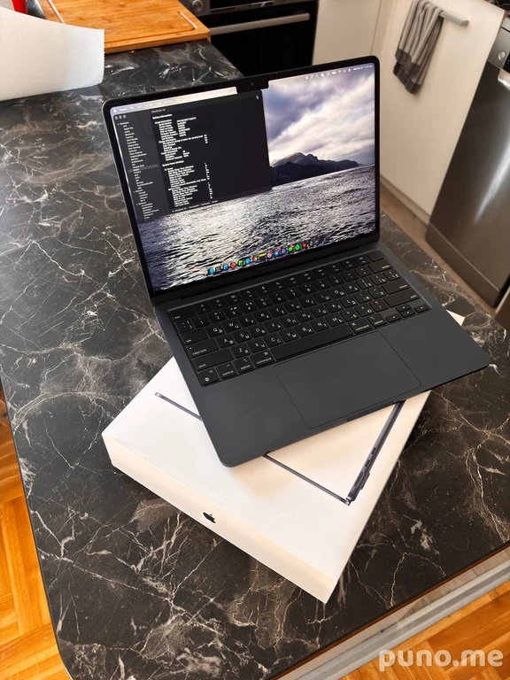 MacBook Air M2