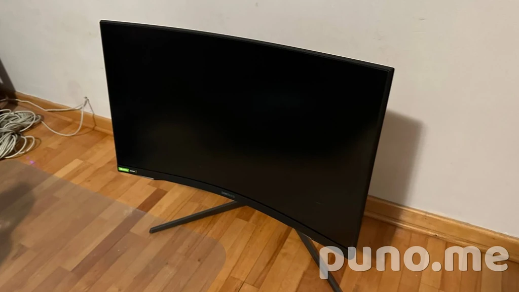 Монитор Samsung