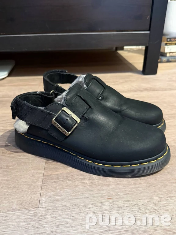 Тапки Dr. Martens