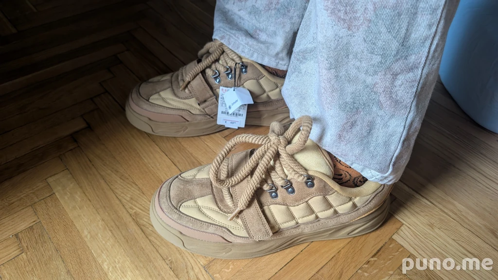 Кроссовки Zara