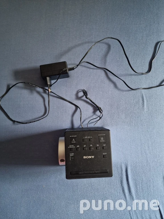 Электронные часы Sony