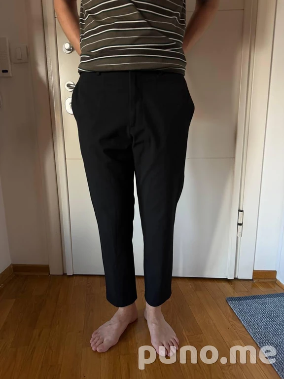 Брюки Uniqlo черные классические