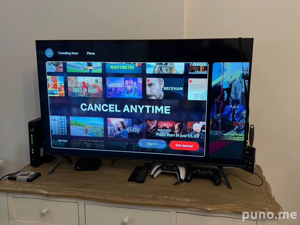 Телевизор Samsung Crystal UHD AU7100