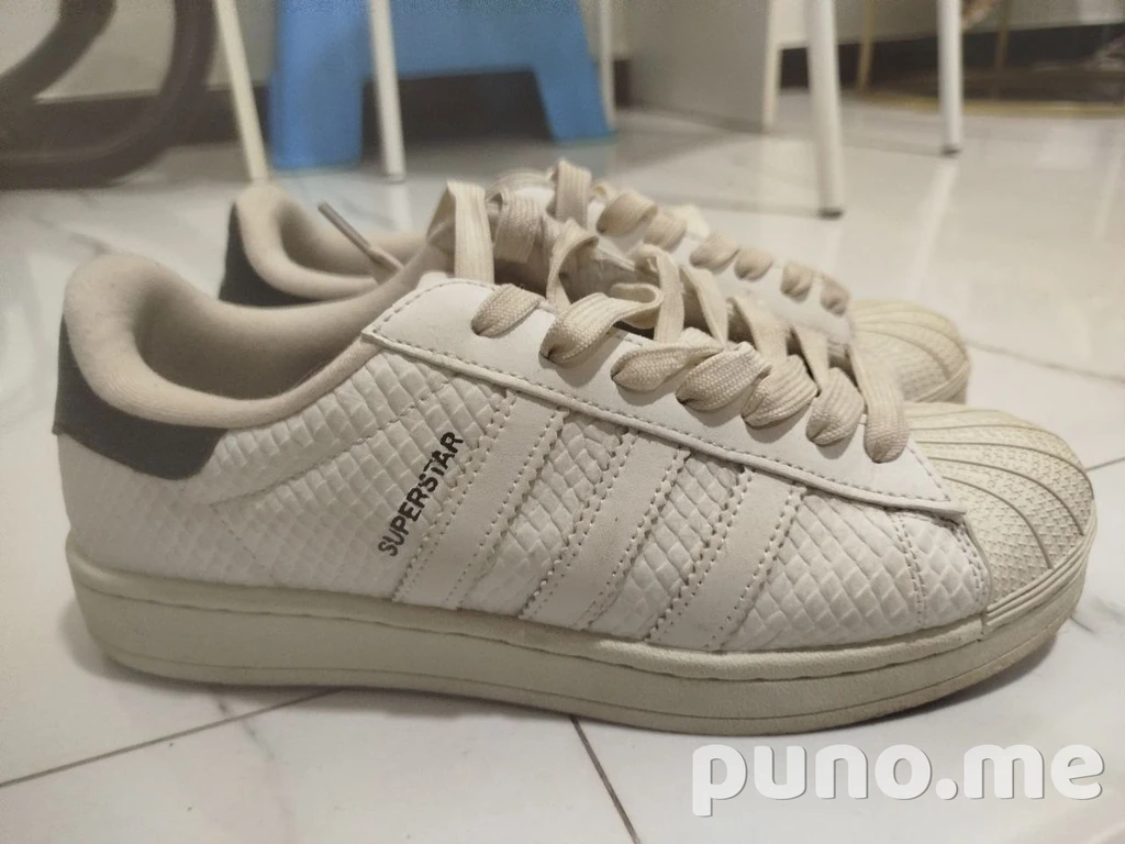 Adidas superstar