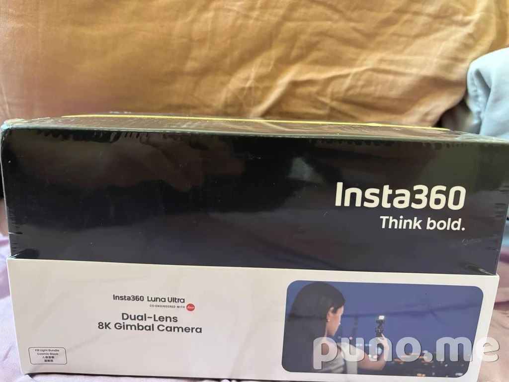 Insta360 Luna Ultra Fill Light Bundle