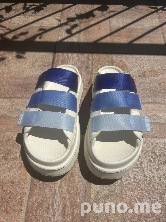 Босоножки UGG