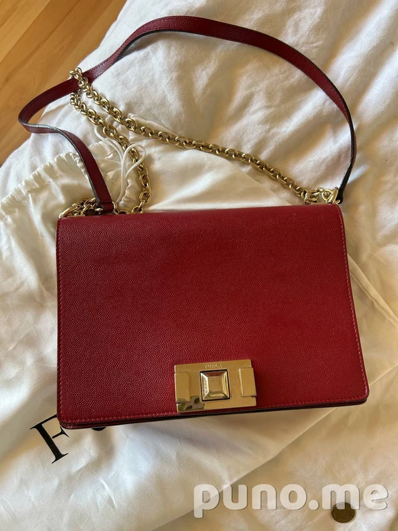 Сумка Furla и босоножки Badgley Mischka